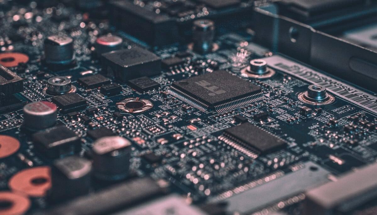 Streamlining Enterprise AI Automation with Custom Orchestration